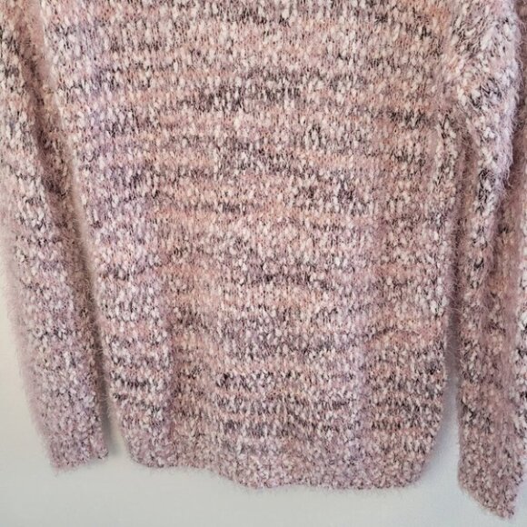SO Pink & White Fuzzy Eyelash V-Neck Sweater Size Medium - Picture 9 of 11